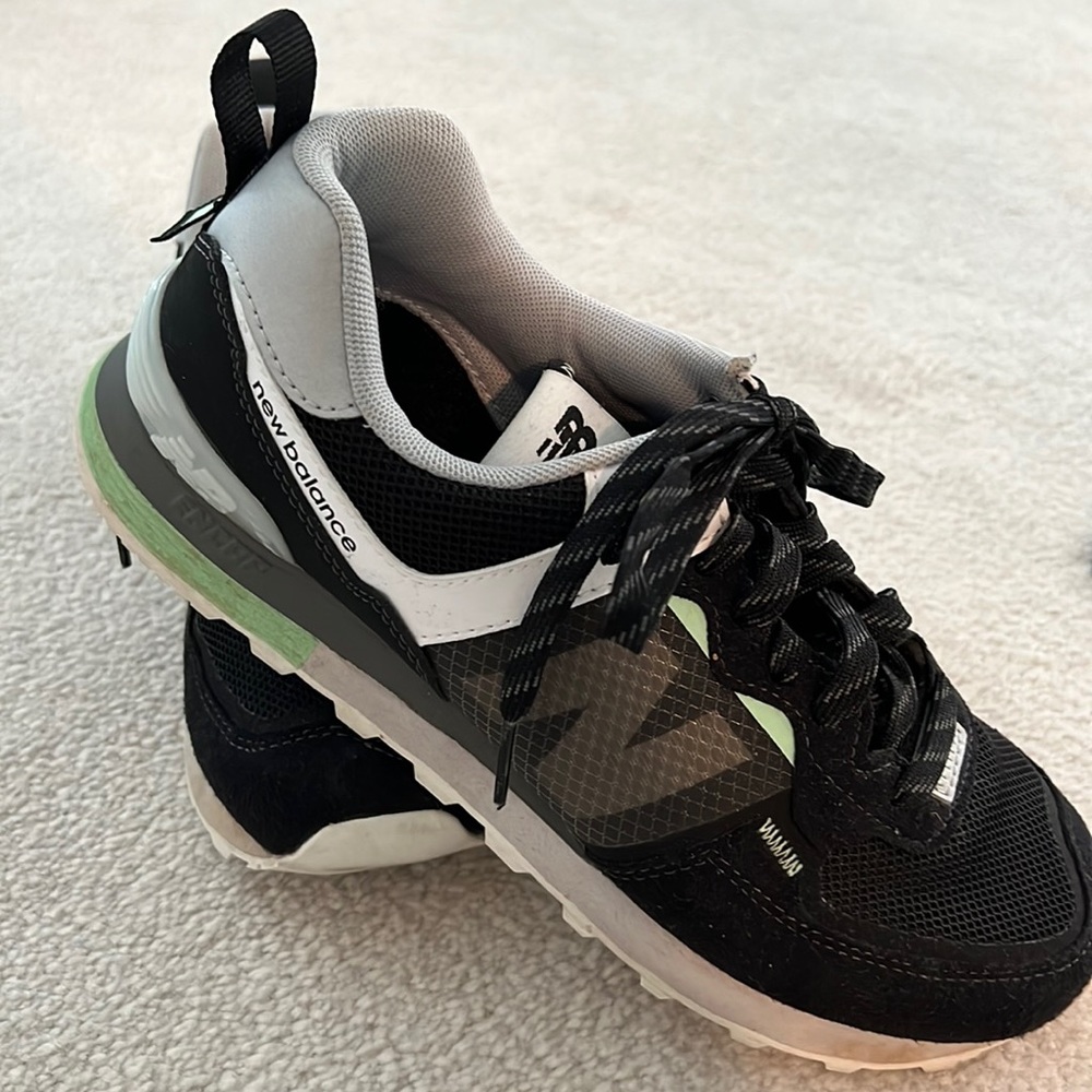 New Balance 574 black with green trim